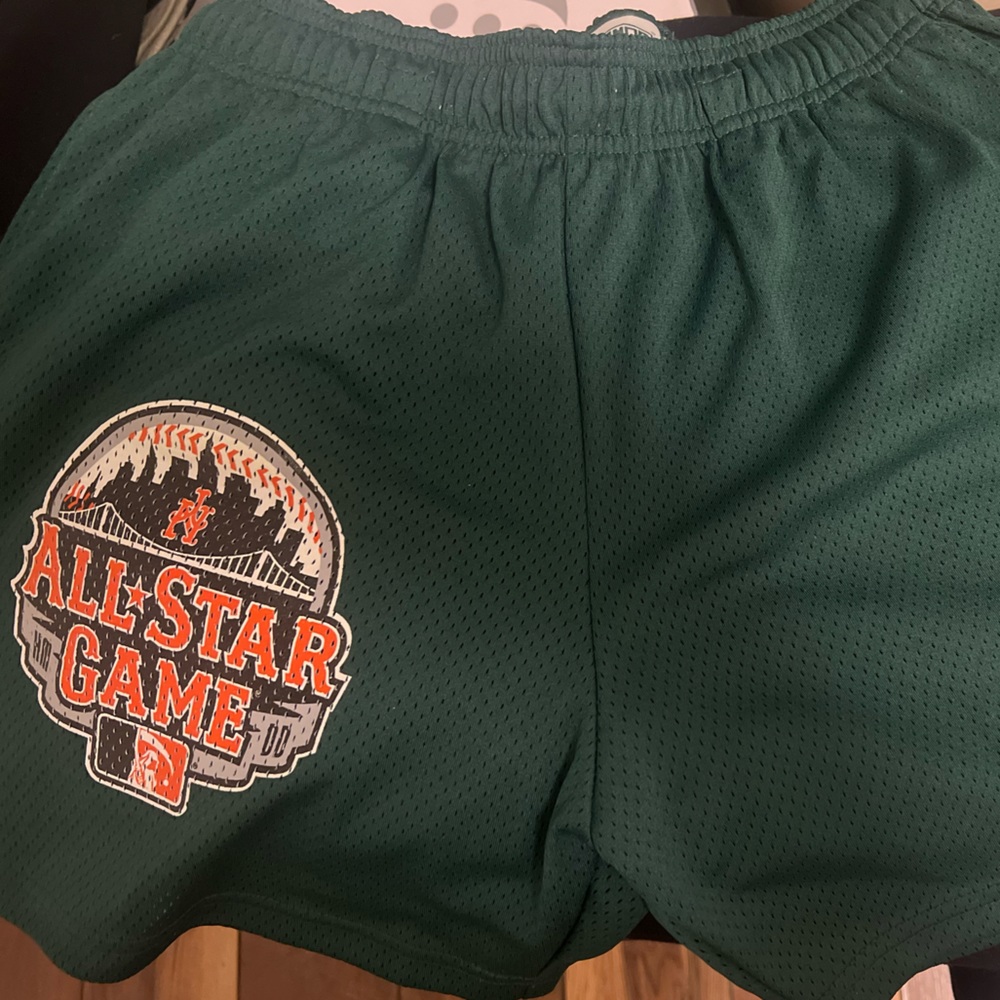HMDD (Happy Memories Don’t Die) size M worn 1x